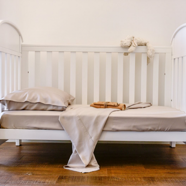 Bamboo cot bed sheets Clearance